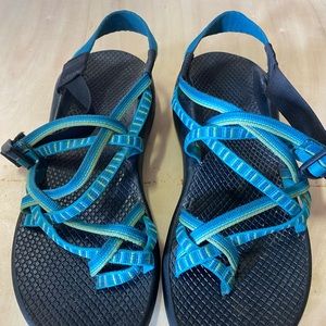 Ladies Size 9 Chaco Sandals